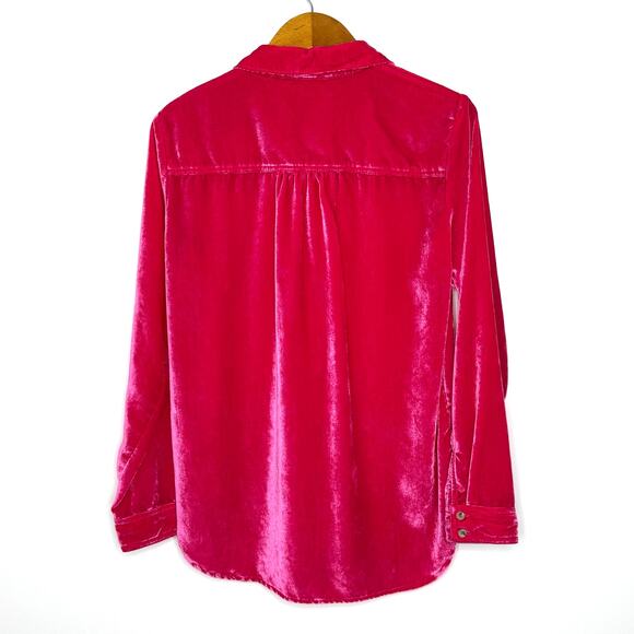 Pilcro‎ Pink long sleeve velvet button front top - Picture 2 of 12